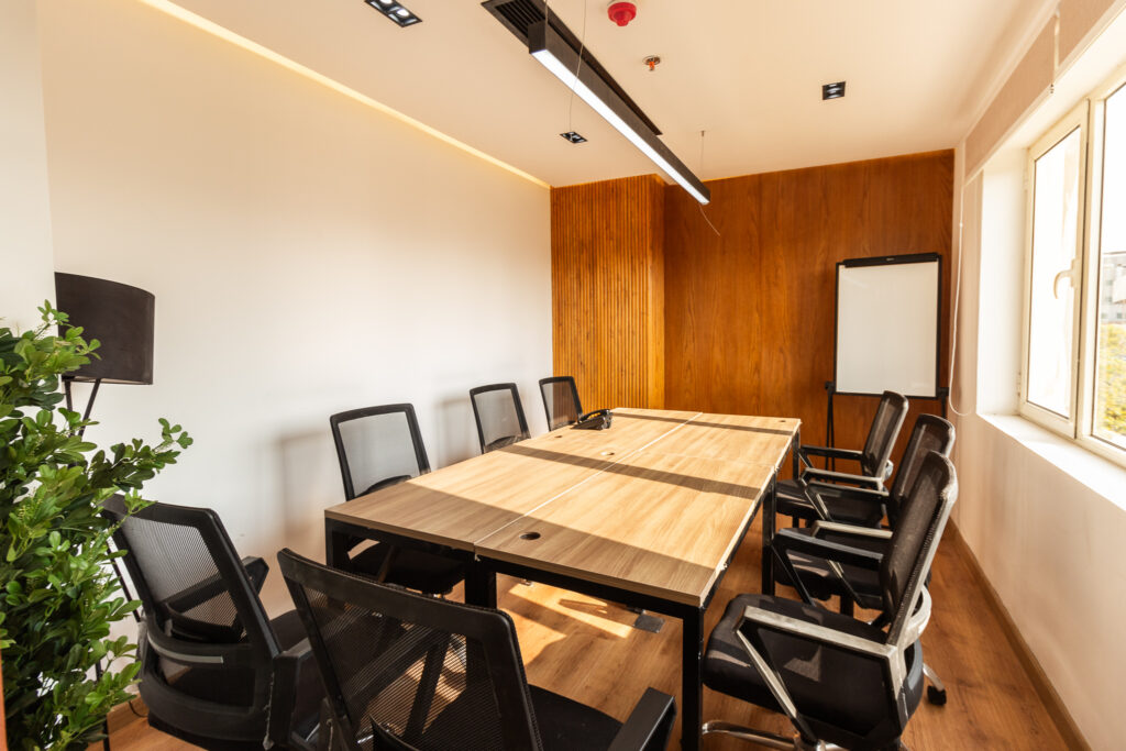 Diplo New Cairo meeting room